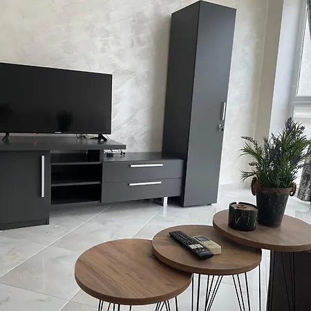 With Pool In Atlantis Апартаменты