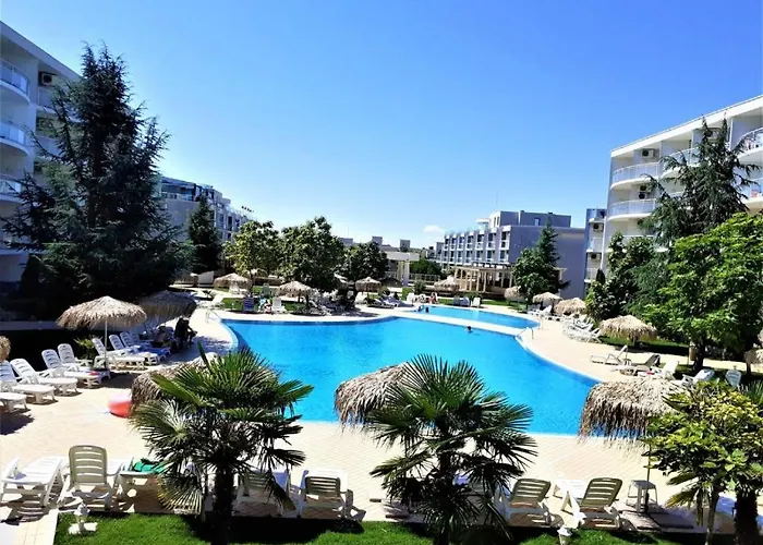 Apartman With Pool In Atlantis