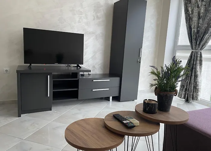 With Pool In Atlantis Apartman