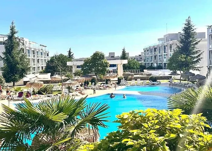 With Pool In Atlantis *